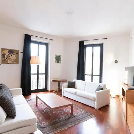 Washington Apartment *